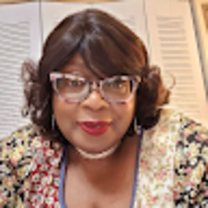 Meet your Posher, Beverly